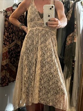 V-Neck Sleeveless Lace Midi Dress in Cream